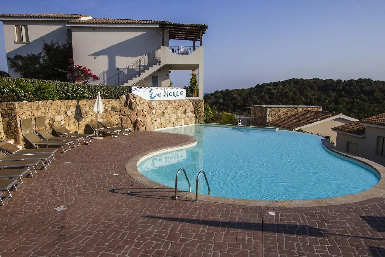 Holiday Home In Baja Sardinia 30355 카니지오네